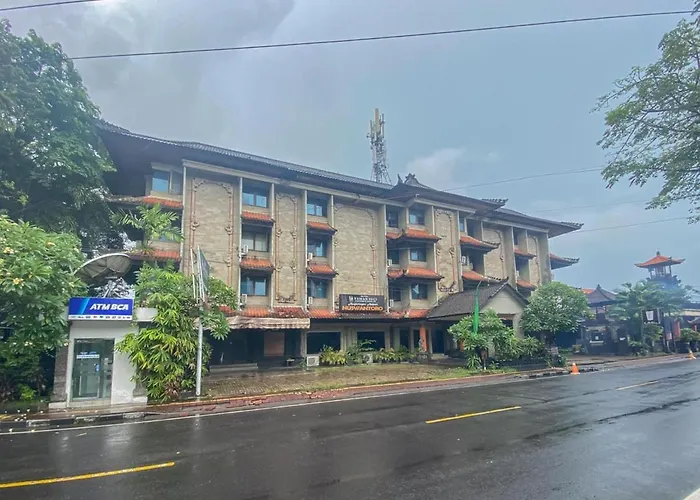 Hotel Urbanview Taman Suci Bali