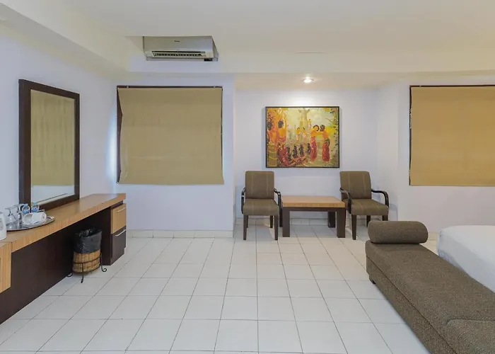 ホテル Urbanview Taman Suci Bali