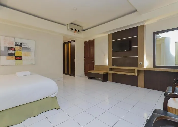 ホテル Urbanview Taman Suci Bali 3*