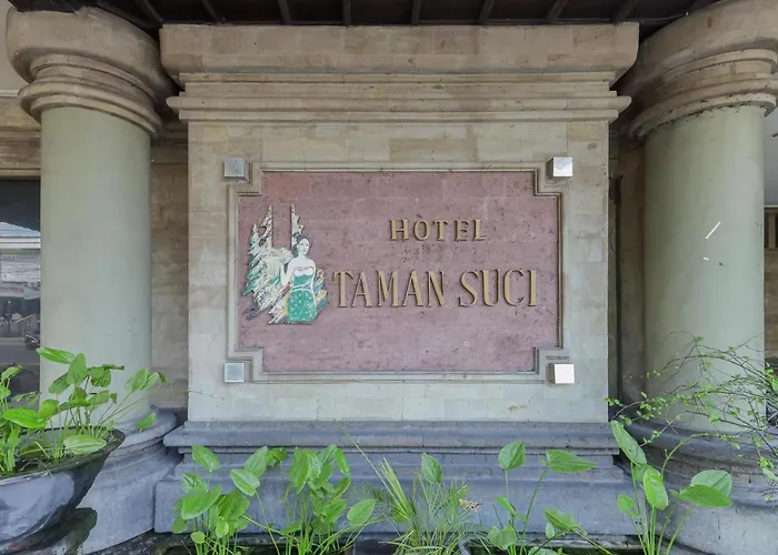Urbanview Taman Suci Bali Hotel