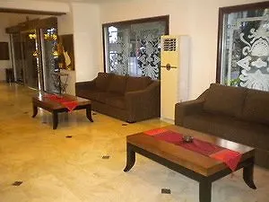 Urbanview Taman Suci Bali Hotel Denpasar