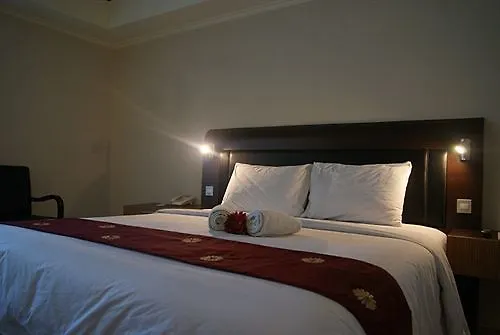 Hotel Urbanview Taman Suci Bali 3*