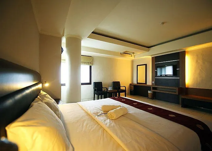Urbanview Taman Suci Bali Denpasar